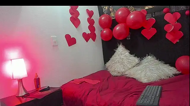 Evaaross 2345 online show from 14, 2, 2025