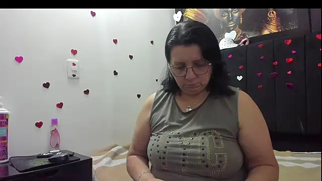 Snapshot of Evaaross_2345 chatting on 22, 2, 2026 Evaaross 2345 online show from 22, 2, 2026