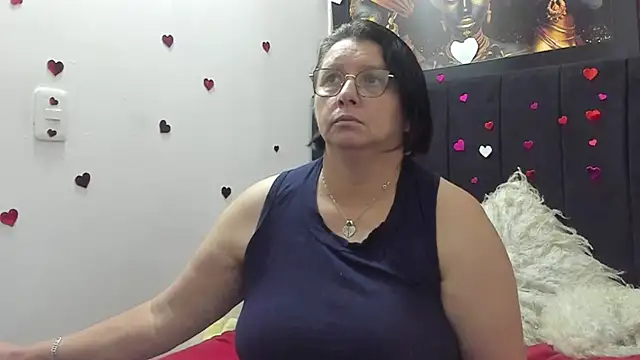 Evaaross 2345 online show from 5, 4, 2026