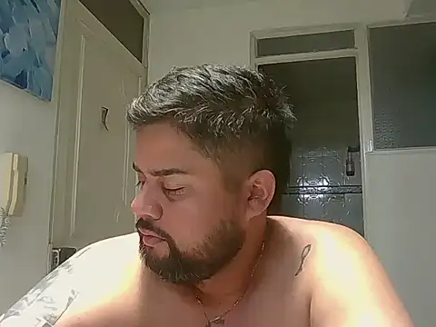 GABRIELGARCIA1313 online show from 2, 4, 2026