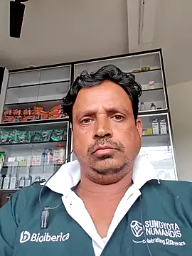 Snapshot of Raj1043 chatting on 29, 10, 2025 Raj1043 online show from 29, 10, 2025