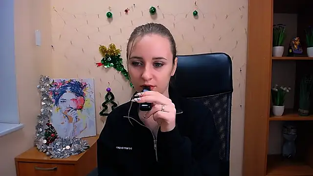 Snapshot of _Nicole_new chatting on 14, 12, 2024 Nicole new online show from 14, 12, 2024