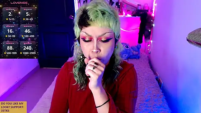 Snapshot of rosse_ivy chatting on 16, 12, 2024 rosse ivy online show from 16, 12, 2024