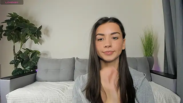 Snapshot of NicoleLuv chatting on 12, 12, 2024 NicoleLuv online show from 12, 12, 2024