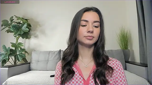 Snapshot of NicoleLuv chatting on 3, 2, 2025 NicoleLuv online show from 3, 2, 2025