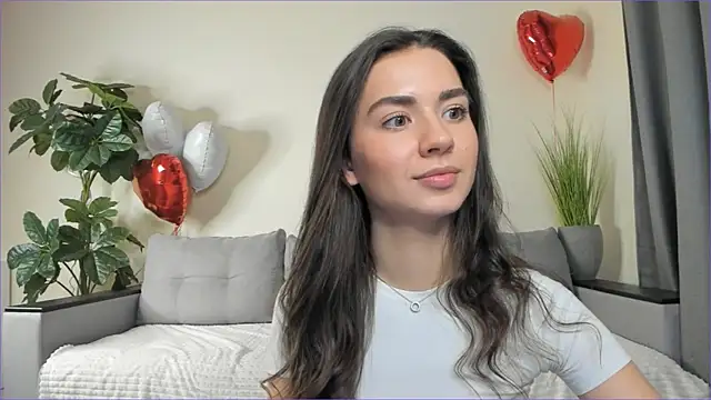 Snapshot of NicoleLuv chatting on 7, 3, 2025 NicoleLuv online show from 7, 3, 2025