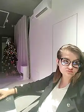 InaraReynolds online show from 2, 12, 2024