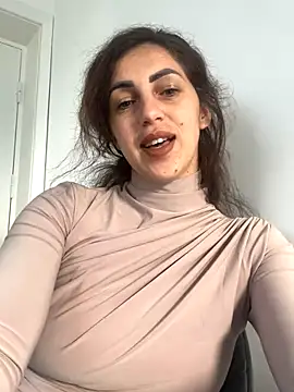 EmaSkyes online show from 22, 10, 2025