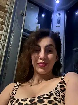 EmaSkyes online show from 1, 11, 2025