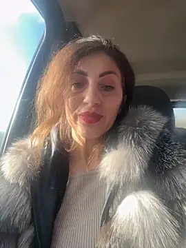 EmaSkyes online show from 24, 11, 2025