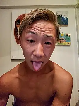 mementomori4669 online show from 3, 10, 2025