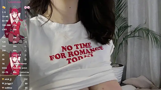 Snapshot of BelleSkye chatting on 21, 1, 2025 BelleSkye online show from 21, 1, 2025