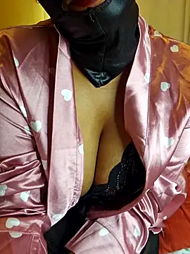 Snapshot of yourdirtyslut69 chatting on 25, 9, 2025 yourdirtyslut69 online show from 25, 9, 2025