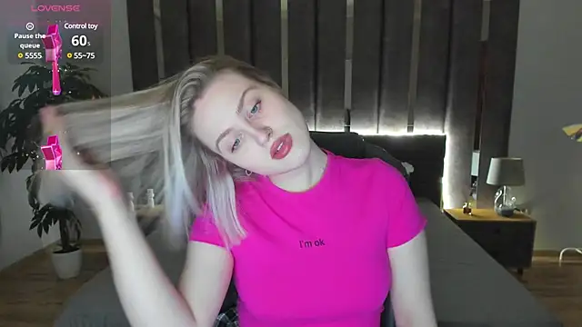 Snapshot of _Sarah_Soul_ chatting on 22, 12, 2024 Sarah Soul online show from 22, 12, 2024