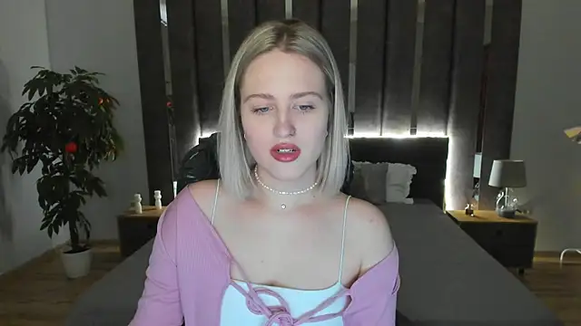 Snapshot of _Sarah_Soul_ chatting on 23, 12, 2024 Sarah Soul online show from 23, 12, 2024