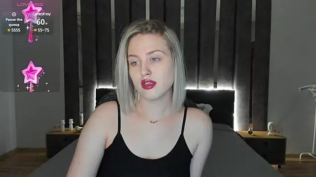 Snapshot of _Sarah_Soul_ chatting on 8, 1, 2025 Sarah Soul online show from 8, 1, 2025