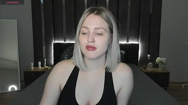 Snapshot of _Sarah_Soul_ chatting on 11, 2, 2025 Sarah Soul online show from 11, 2, 2025