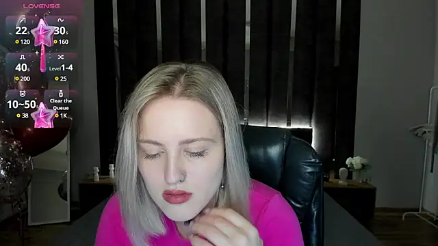 Snapshot of _Sarah_Soul_ chatting on 18, 2, 2025 Sarah Soul online show from 18, 2, 2025