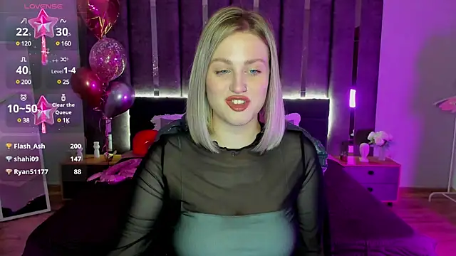 Snapshot of _Sarah_Soul_ chatting on 5, 3, 2025 Sarah Soul online show from 5, 3, 2025