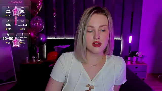 Snapshot of _Sarah_Soul_ chatting on 6, 3, 2025 Sarah Soul online show from 6, 3, 2025