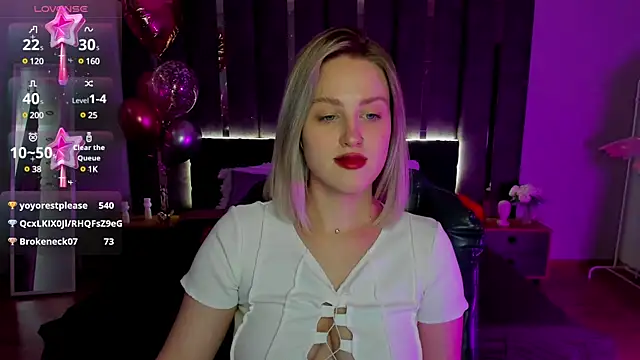 Snapshot of _Sarah_Soul_ chatting on 8, 3, 2025 Sarah Soul online show from 8, 3, 2025