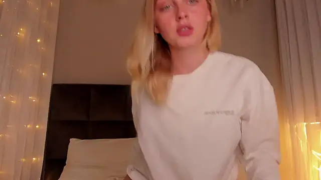 Snapshot of pretty_girlnextdoor chatting on 12, 5, 2026 pretty girlnextdoor online show from 12, 5, 2026