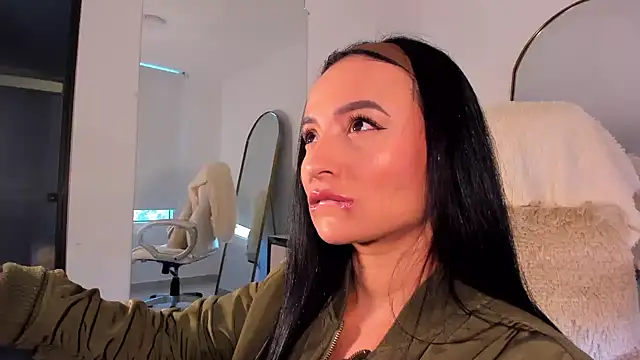 Snapshot of alexa_tobar chatting on 1, 7, 2026 alexa tobar online show from 1, 7, 2026