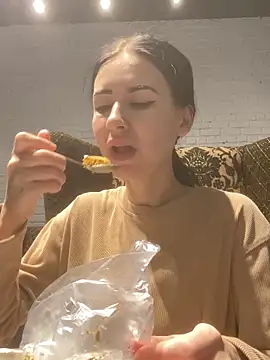 Snapshot of Starry_Siren chatting on 30, 10, 2025 Starry Siren online show from 30, 10, 2025