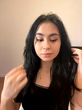 Mile Madeline online show from 7, 12, 2024