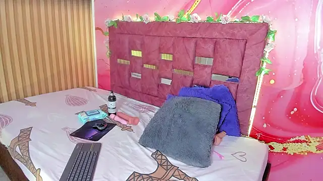 Daisy  rose online show from 17, 2, 2026