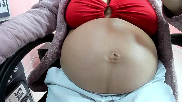 Snapshot of AlanaPetterson chatting on 7, 2, 2025 AlanaPetterson online show from 7, 2, 2025