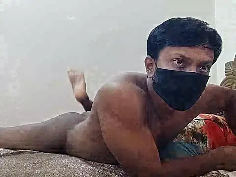 Snapshot of HunkyAriyan chatting on 10, 11, 2025 HunkyAriyan online show from 10, 11, 2025