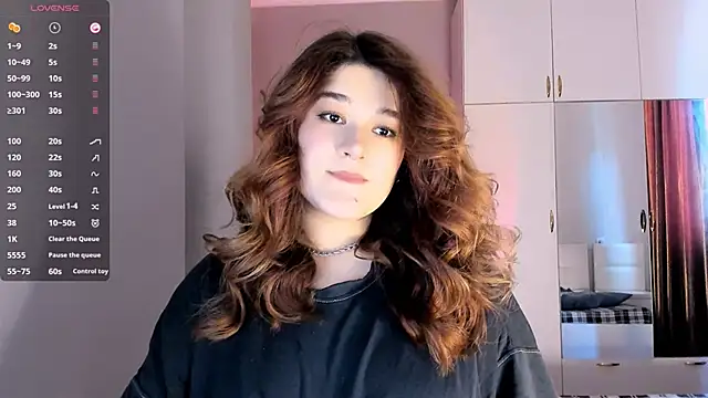 July Slowdive online show from 30, 1, 2025