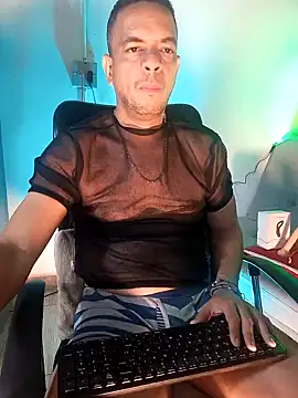 Snapshot of latinmartin73 chatting on 19, 1, 2025 latinmartin73 online show from 19, 1, 2025