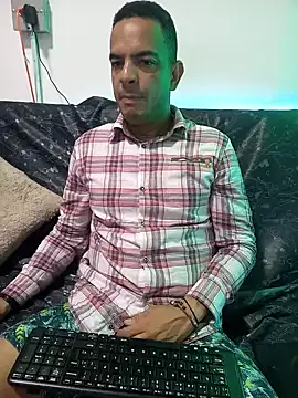 Snapshot of latinmartin73 chatting on 22, 1, 2025 latinmartin73 online show from 22, 1, 2025
