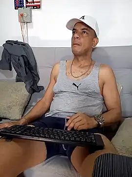 Snapshot of latinmartin73 chatting on 4, 2, 2025 latinmartin73 online show from 4, 2, 2025