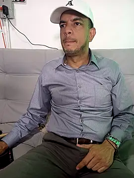 Snapshot of latinmartin73 chatting on 12, 2, 2025 latinmartin73 online show from 12, 2, 2025