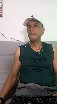 Snapshot of latinmartin73 chatting on 18, 2, 2025 latinmartin73 online show from 18, 2, 2025