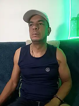 Snapshot of latinmartin73 chatting on 15, 3, 2025 latinmartin73 online show from 15, 3, 2025