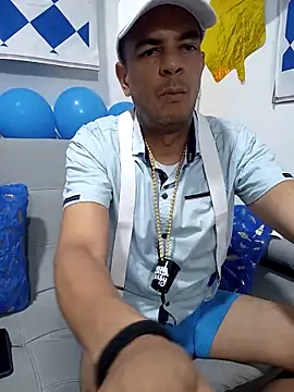 Snapshot of latinmartin73 chatting on 23, 9, 2025 latinmartin73 online show from 23, 9, 2025