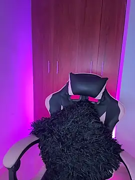 miakhalifaaa  online show from 11, 2, 2026