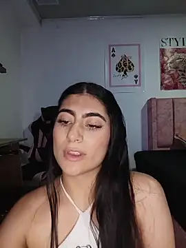 Snapshot of miakhalifaaa_ chatting on 3, 6, 2026 miakhalifaaa online show from 3, 6, 2026