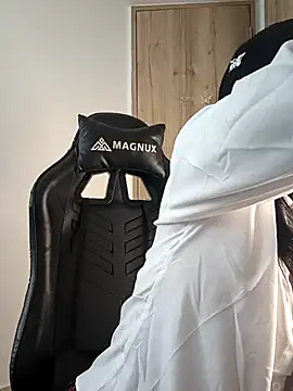 Kiitygirl online show from 31, 10, 2025