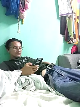 Andresguz35 online show from 28, 2, 2026