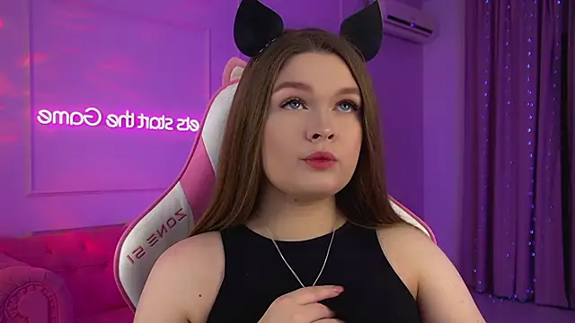 Snapshot of CrystalLyons chatting on 2, 3, 2026 CrystalLyons online show from 2, 3, 2026