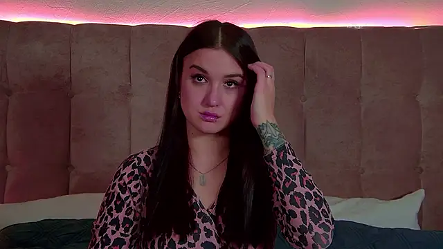 ChristinaMilton online show from 27, 11, 2025