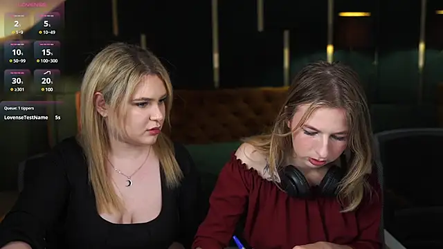 Michelle 054 online show from 16, 12, 2024