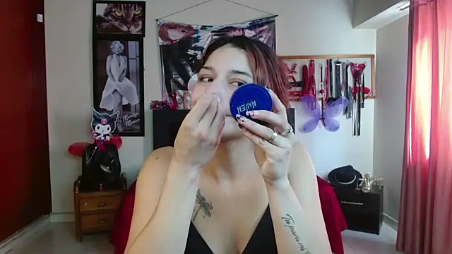 Snapshot of Marilynselxoveanalhard chatting on 8, 5, 2026 Marilynselxoveanalhard online show from 8, 5, 2026