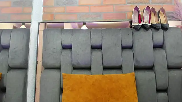 JESSYCORTES online show from 3, 10, 2025