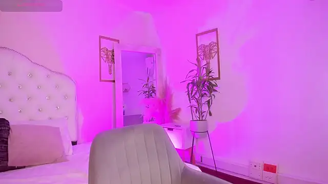 Snapshot of Alice_Graay_ chatting on 26, 2, 2025 Alice Graay online show from 26, 2, 2025